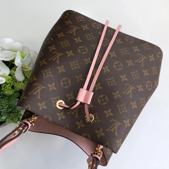 VUITTON NÉONOÉ LOUIS 0714